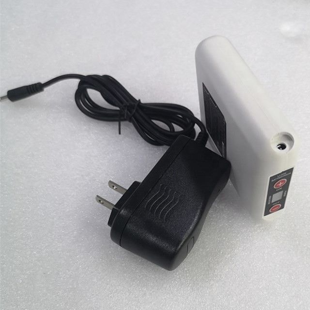 ABS Ropa caliente Batería 7.4V 4400mAh DC3.5x1.35mm Puerto de carga con agujero