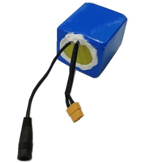 Batería de litio de 12 voltios 10ah 18650 3celdas en serie con enchufe de descarga XT60