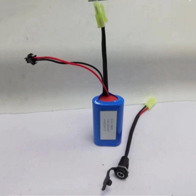 Paquete de baterías de iones de litio 18650 personalizado 2cells en serie con conector de barril DC5521 femenino