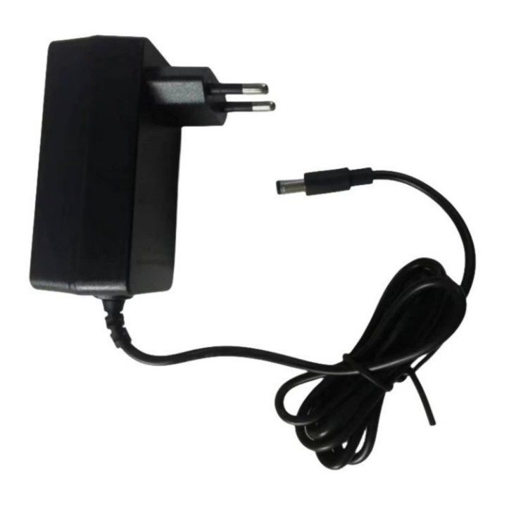 CE 12.6 V 2A Cargador EU Plug DC5521 Conector en barril Para el uso de baterías de 12 V