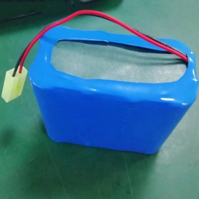 14.4V 4400mAh 18650 Pack de batería de célula 4S2P con enchufe Tamiya para luz par inalámbrica