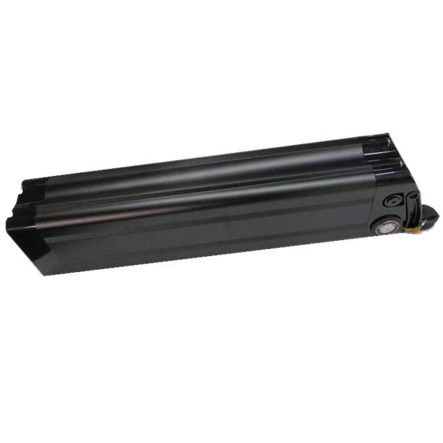 Paquete de baterías de pescado de plata 48V 15Ah para ebike con puerto de carga de cabeza de cañón 3P