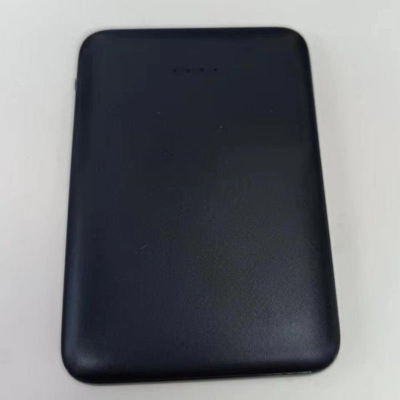 Mini Powerbank más rápido 4000mAh 5V 2A Banco de energía de batería super delgada de tamaño de palma
