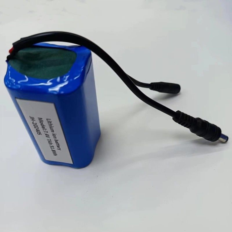 Batería de 7,4 V Capacidad máxima para 4 celdas 18650 Batería con enchufe de corriente continua